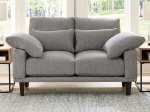 Baneway Loveseat