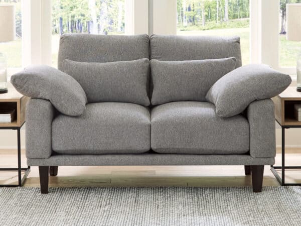 Baneway Loveseat